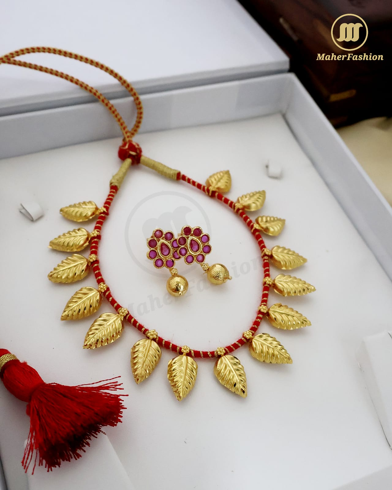 Ethnic Red Thread Putali Haar Neacklace